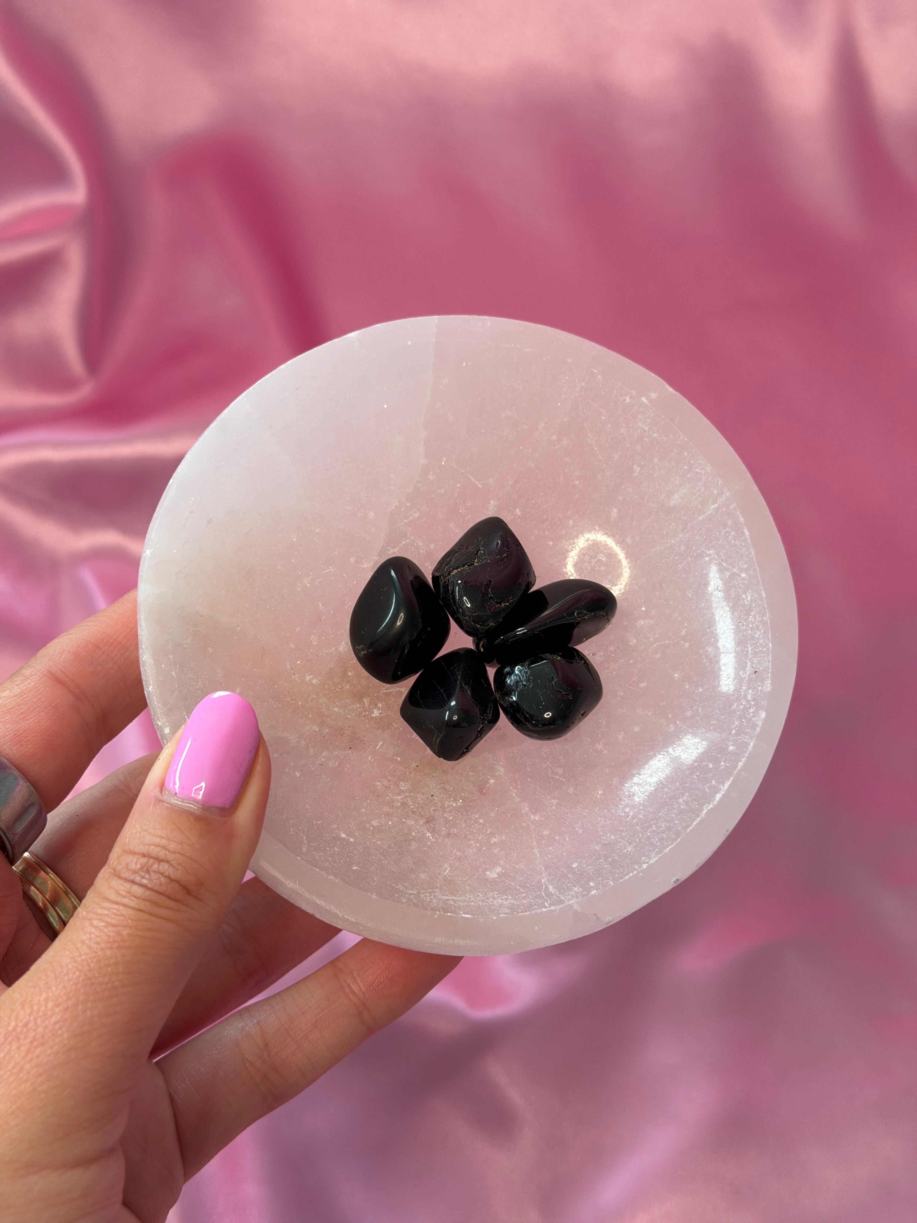 Black Tourmaline Tumbled Crystal 20-30 mm