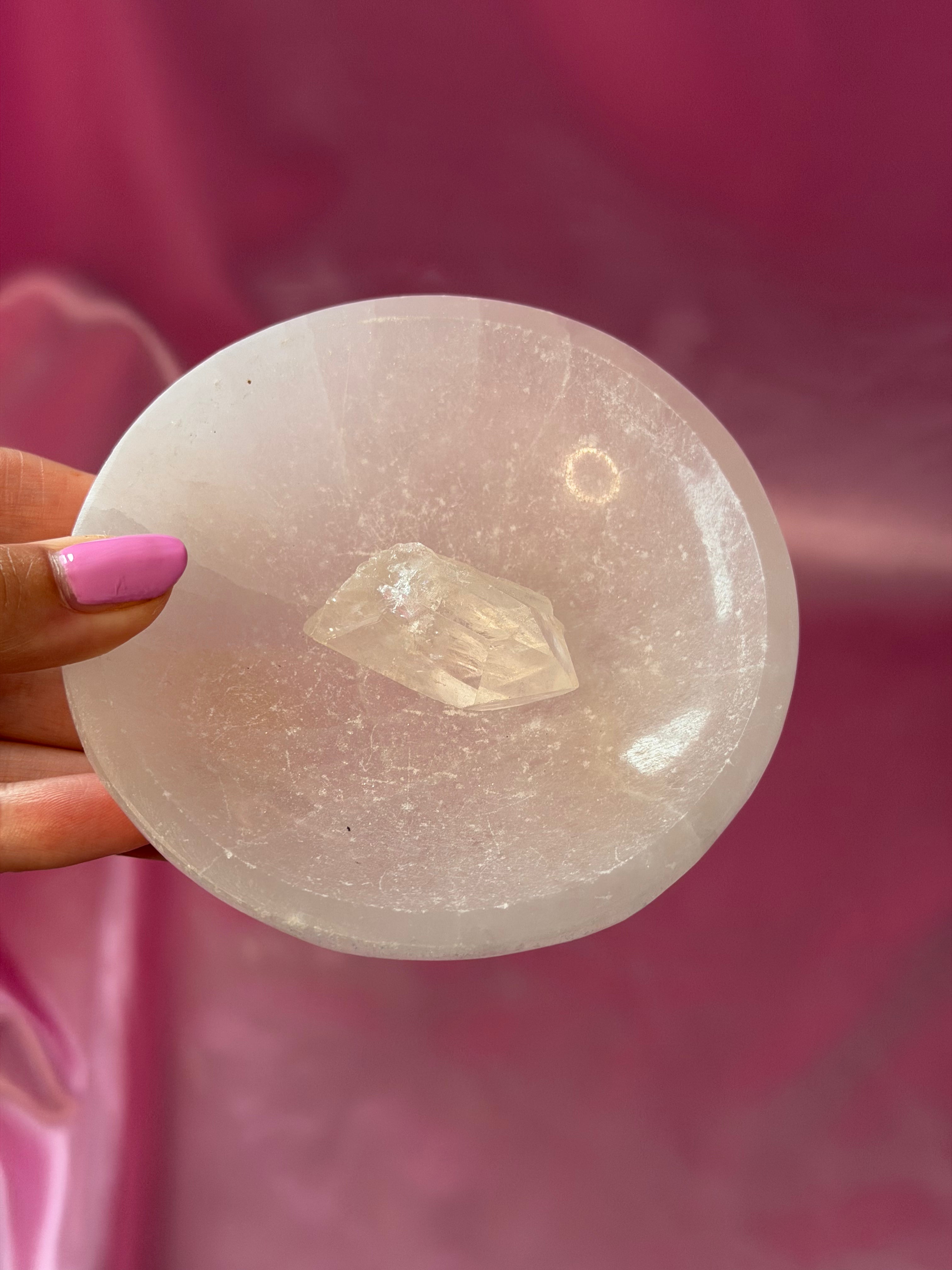 Clear Quartz Points Crystal 20-30 g