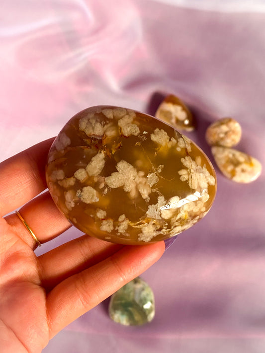 Flower Agate Palm Stone