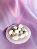 Howlite Tumbled Crystal 20-30 mm