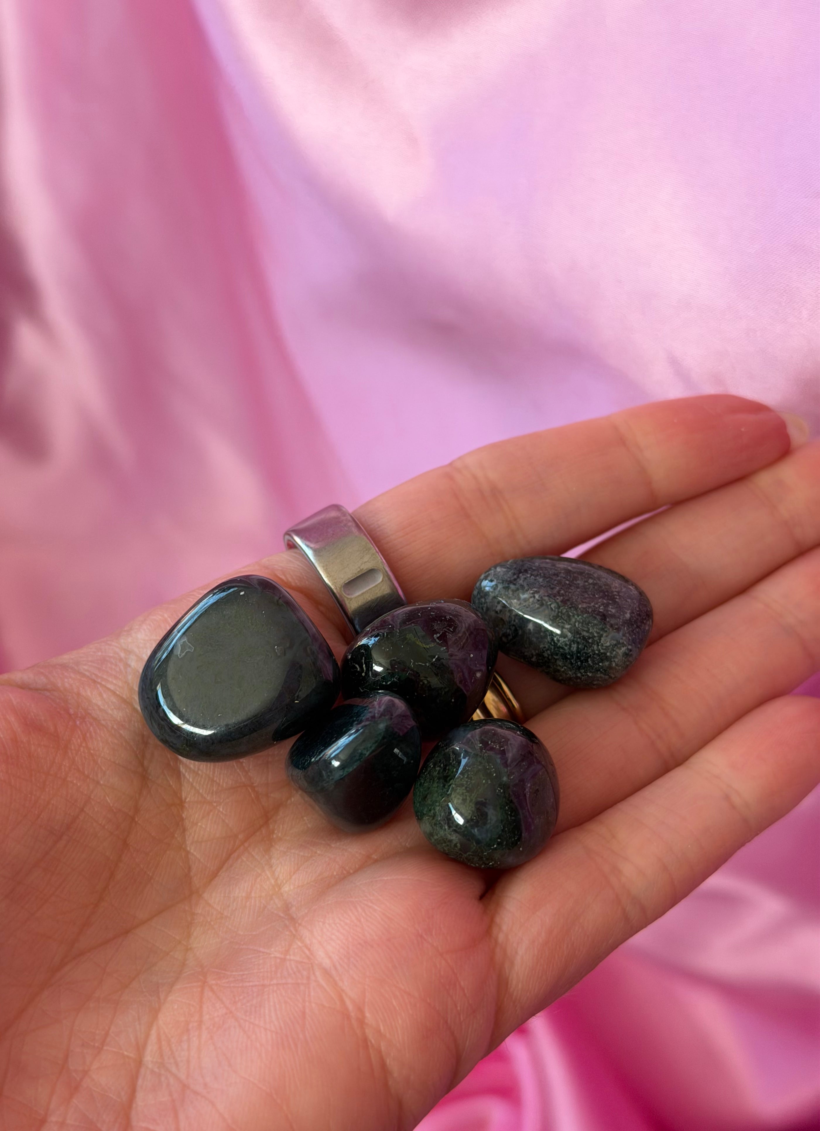 Moss Agate Tumbled Crystal 20-30 mm