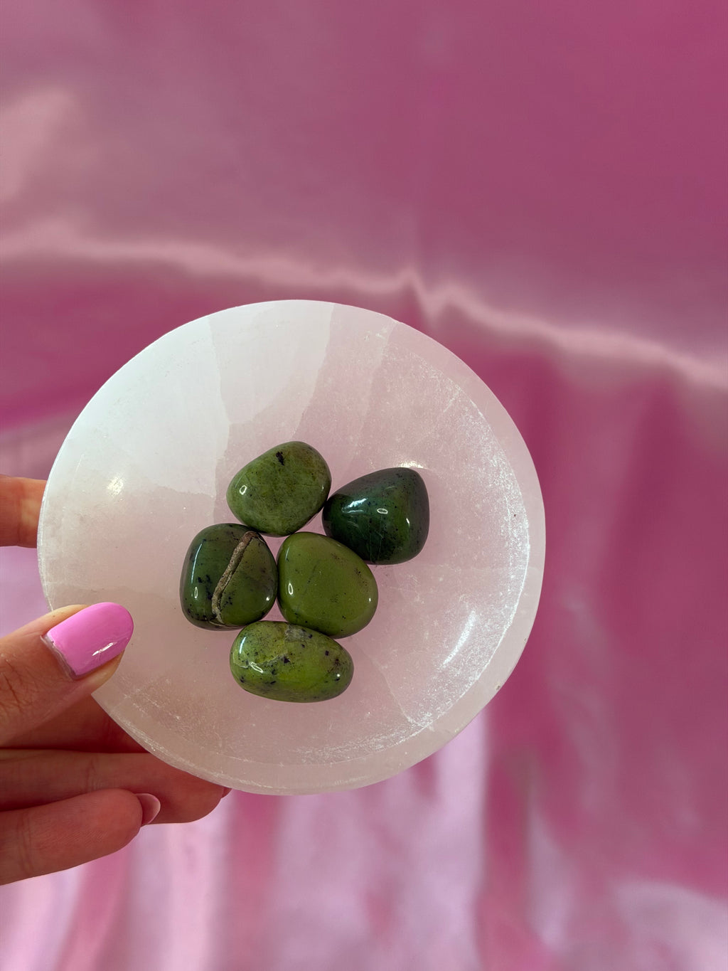 Nephrite Jade Tumbled Crystal 20-30 mm