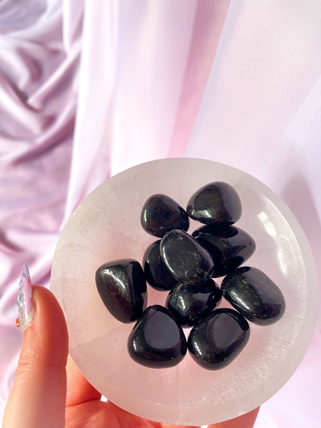 Nuummite Tumbled Crystal 20-30 mm