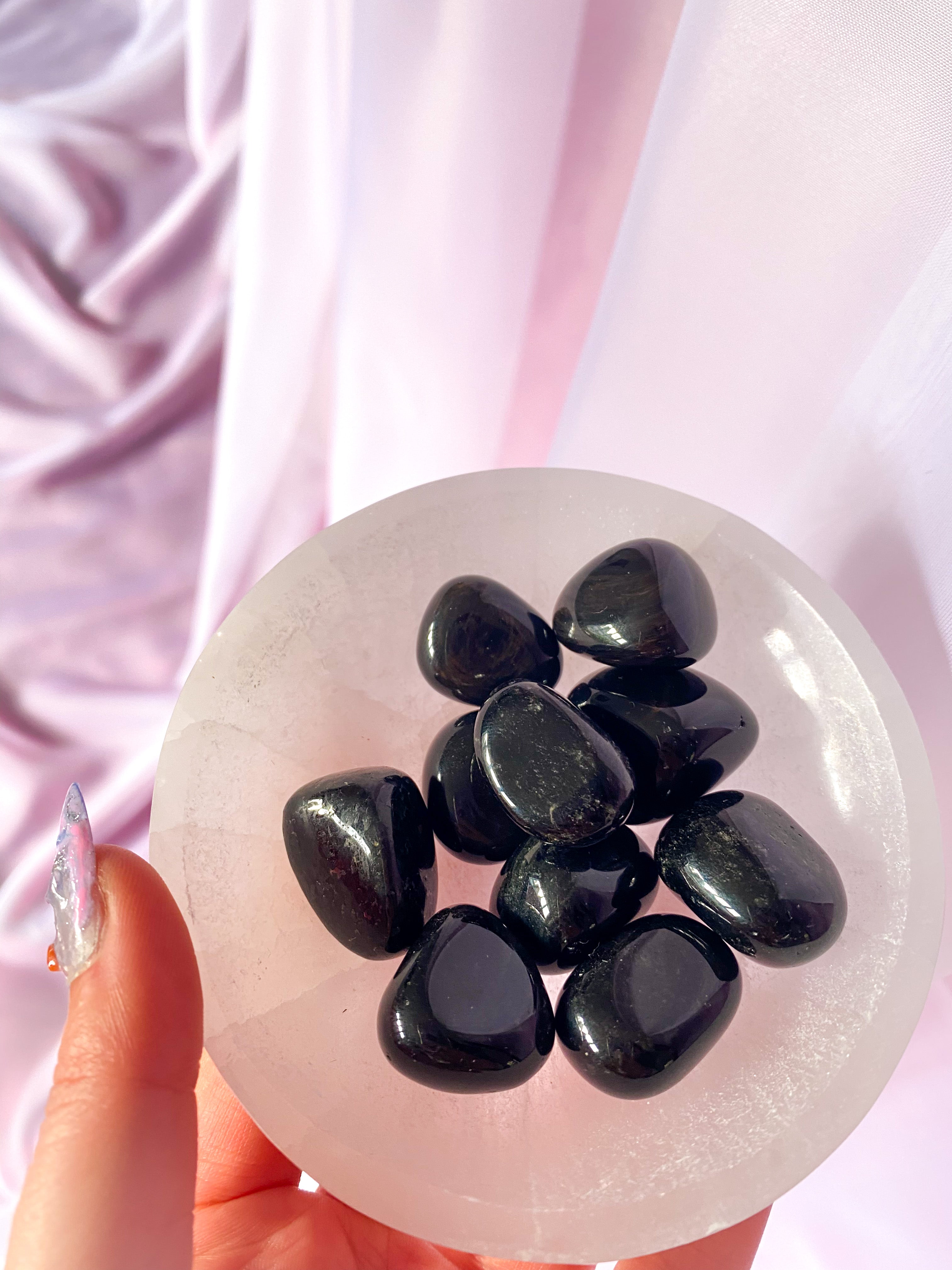 Nuummite Tumbled Crystal 20-30 mm