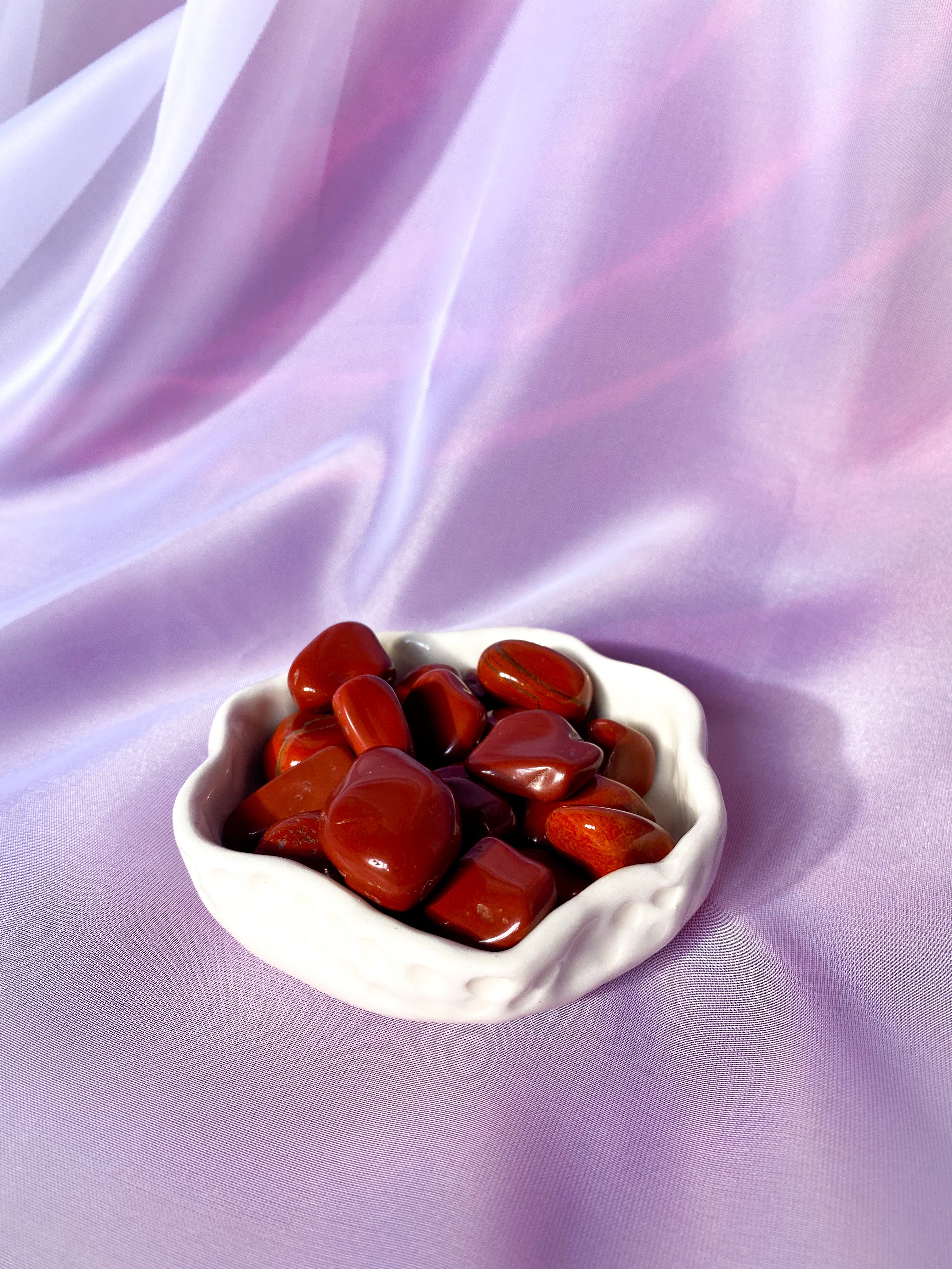 Red Jasper Tumbled Crystal 20-30 mm