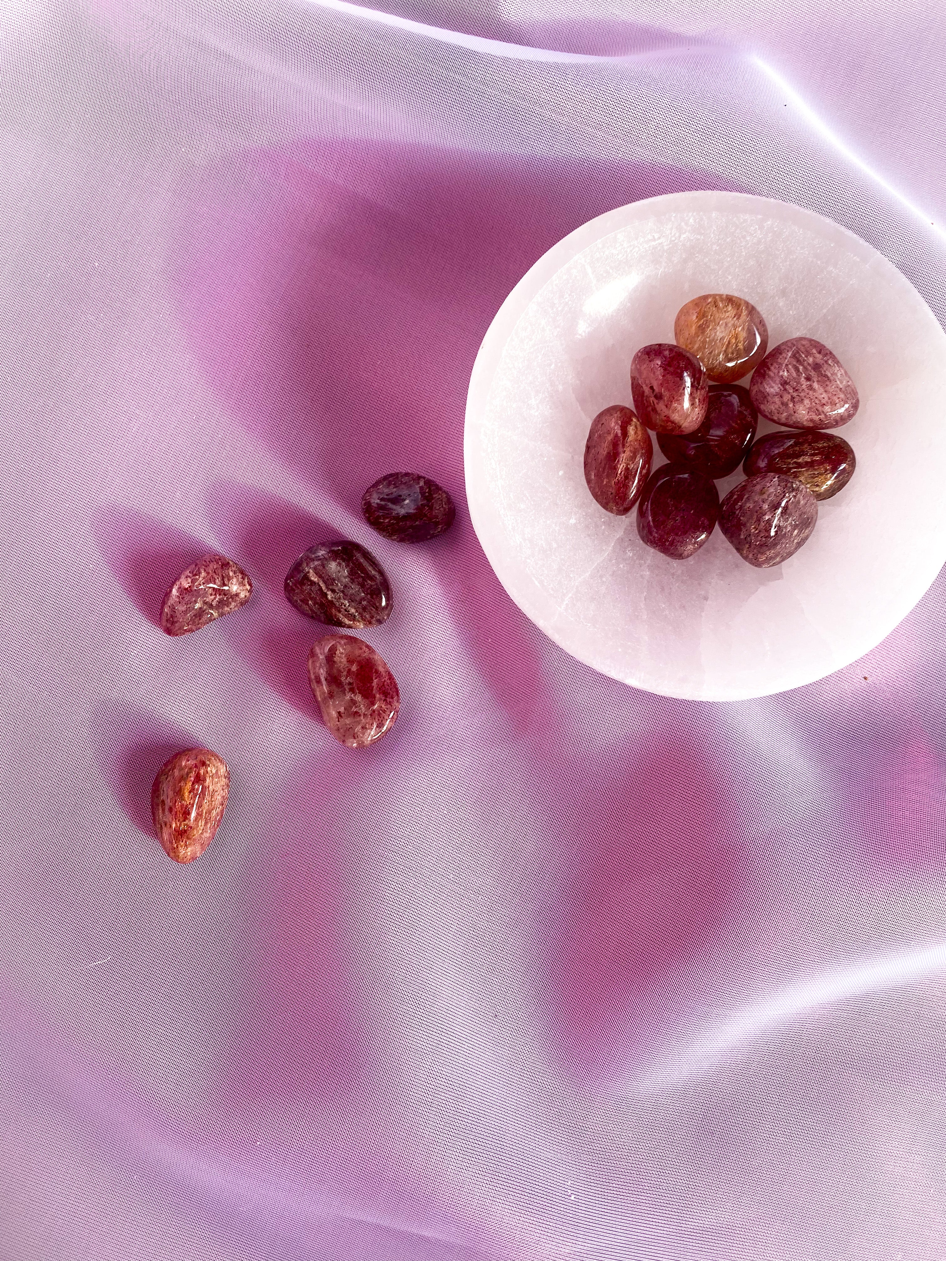 Strawberry Quartz Tumbled Crystal 20-30 mm