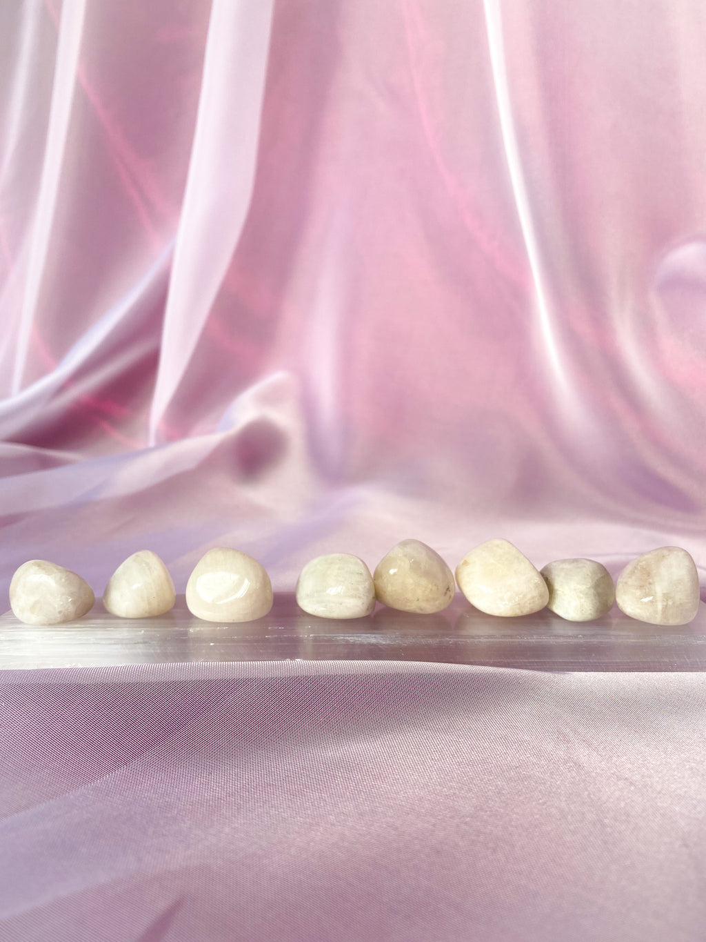 Moonstone Tumbled Crystal 20-30 mm